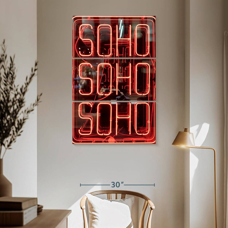 Enseigne néon rouge Tergel Soho, H 65 po x l 42 po