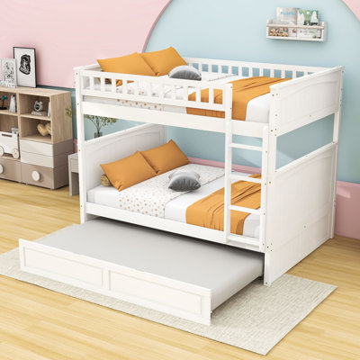 Lit superposé double au-dessus de double avec lit gigogne simple, garde-corps et échelle, convertible en lits séparés
