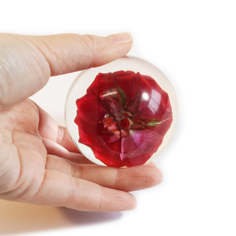 Globe terrestre rouge Rabon