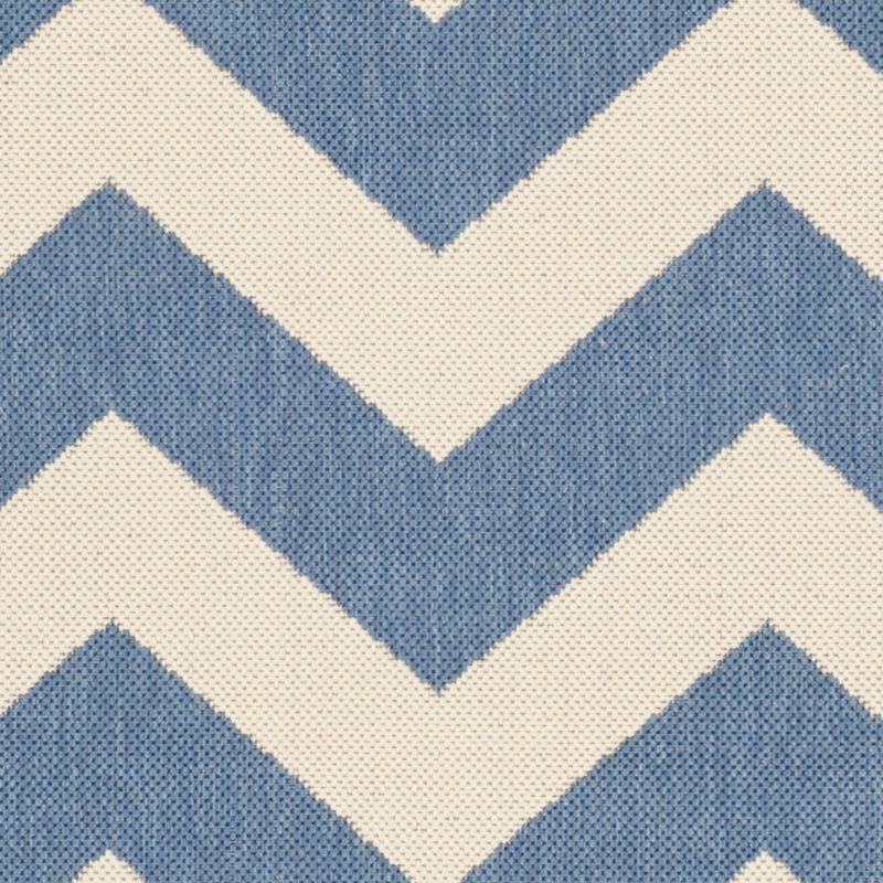 Henley Chevron Indoor / Outdoor Area Rug, Rectangle 79 x 152 cm