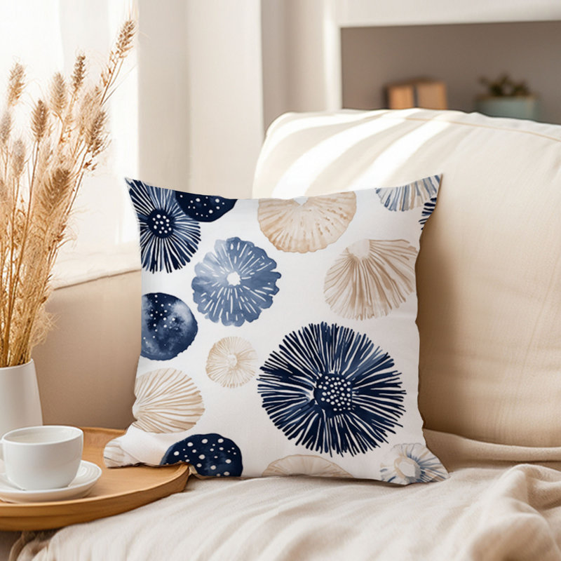 Housse de coussin nautique Beach and Coastal Seashells, Carré 18 po, Bleu / beige nautique / plage 2