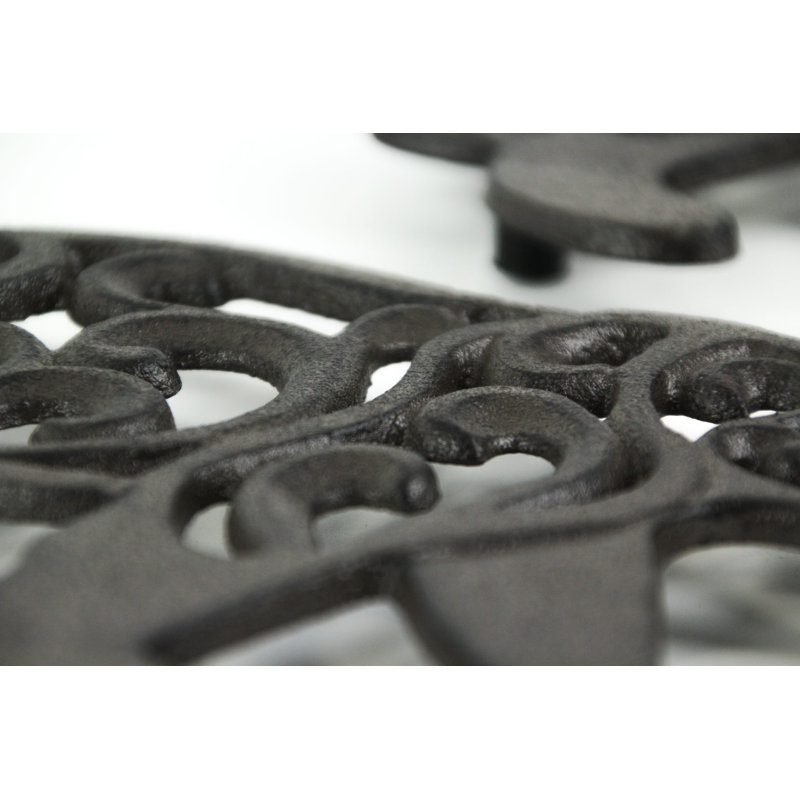 Metal 2 Piece Trivet Set