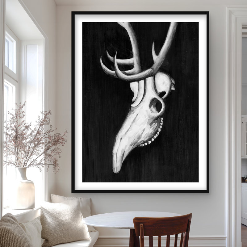 Deer Skull in the Dark - reproduction encadrée monochrome pour la décoration