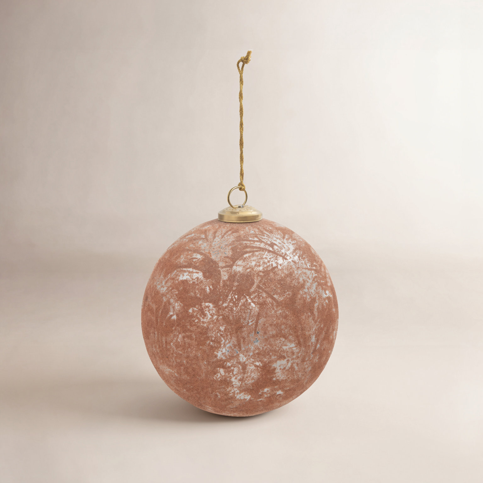 6" Bauble