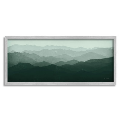 Chaîne de montagnes panoramique brumeuse par Ryan Fowler - Peinture sur bois