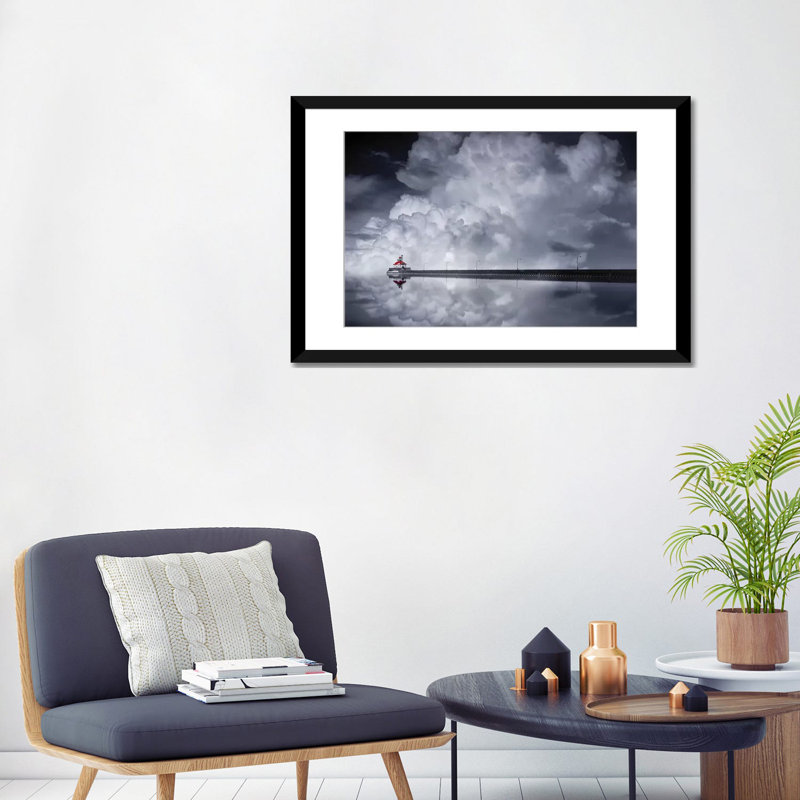 « cloud desending » par like it, reproduction d’art sur toile tendue, H 24 po x l 32 po x P 1 po, Papier avec cadre noir