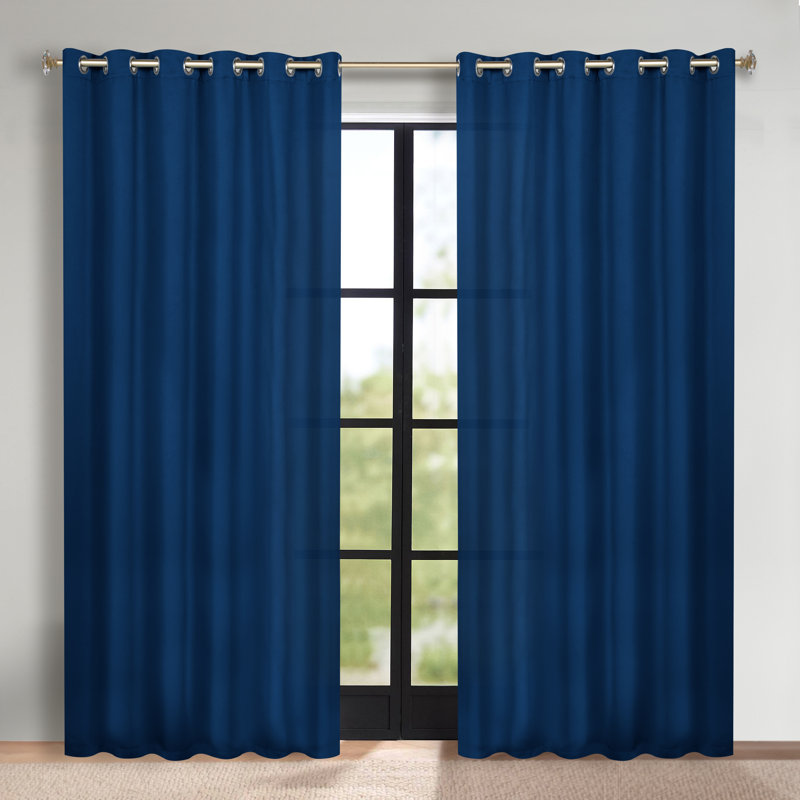 Paire de rideaux obscurcissant avec œillets Millendon, Marine, L 70 po x L 84 po