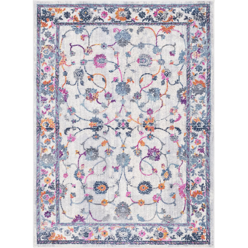 Tapis ivoire à motif floral, Rectangle 4 pi 1 po x 5 pi 11 po