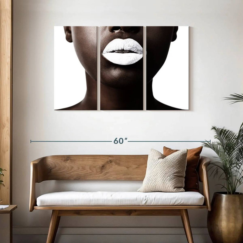 Shuttleworth White Lips, 28" H x 45" W
