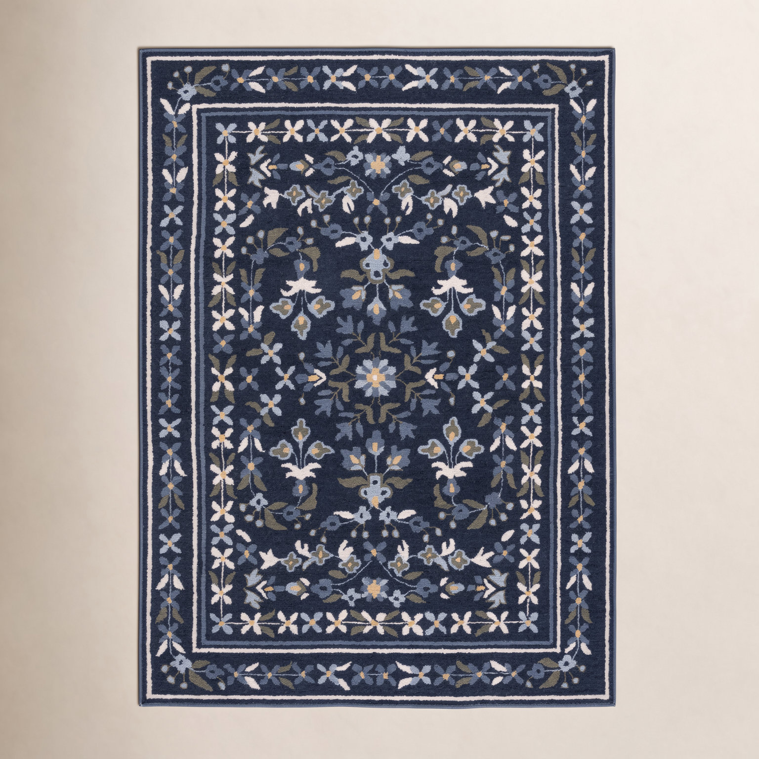 Hand-Tufted Wool Floral Outdoor Rug, Rectangle 4' x 6'