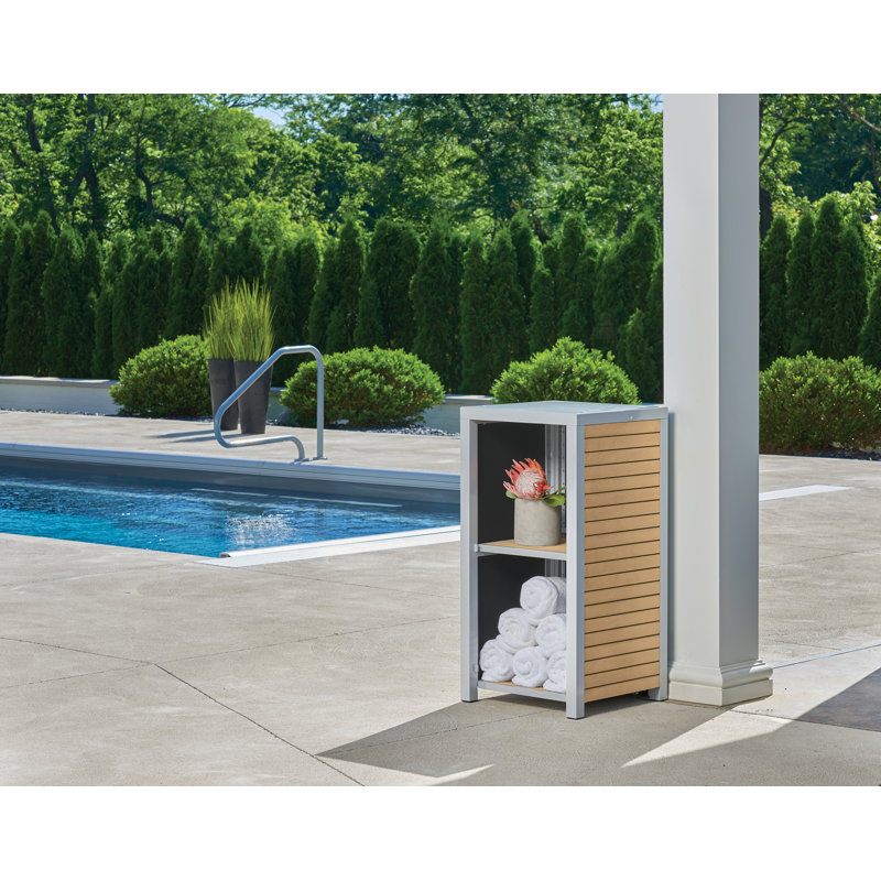 Valet Travira, Bois de teck naturel, H 42,25 po x l 21,25 po x P 21,25 po