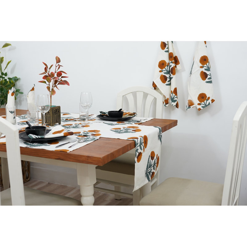 Chemin de table de cuisine Red Barrel Studio®, centre de table, Badacha, orange, Rectangle 11 po