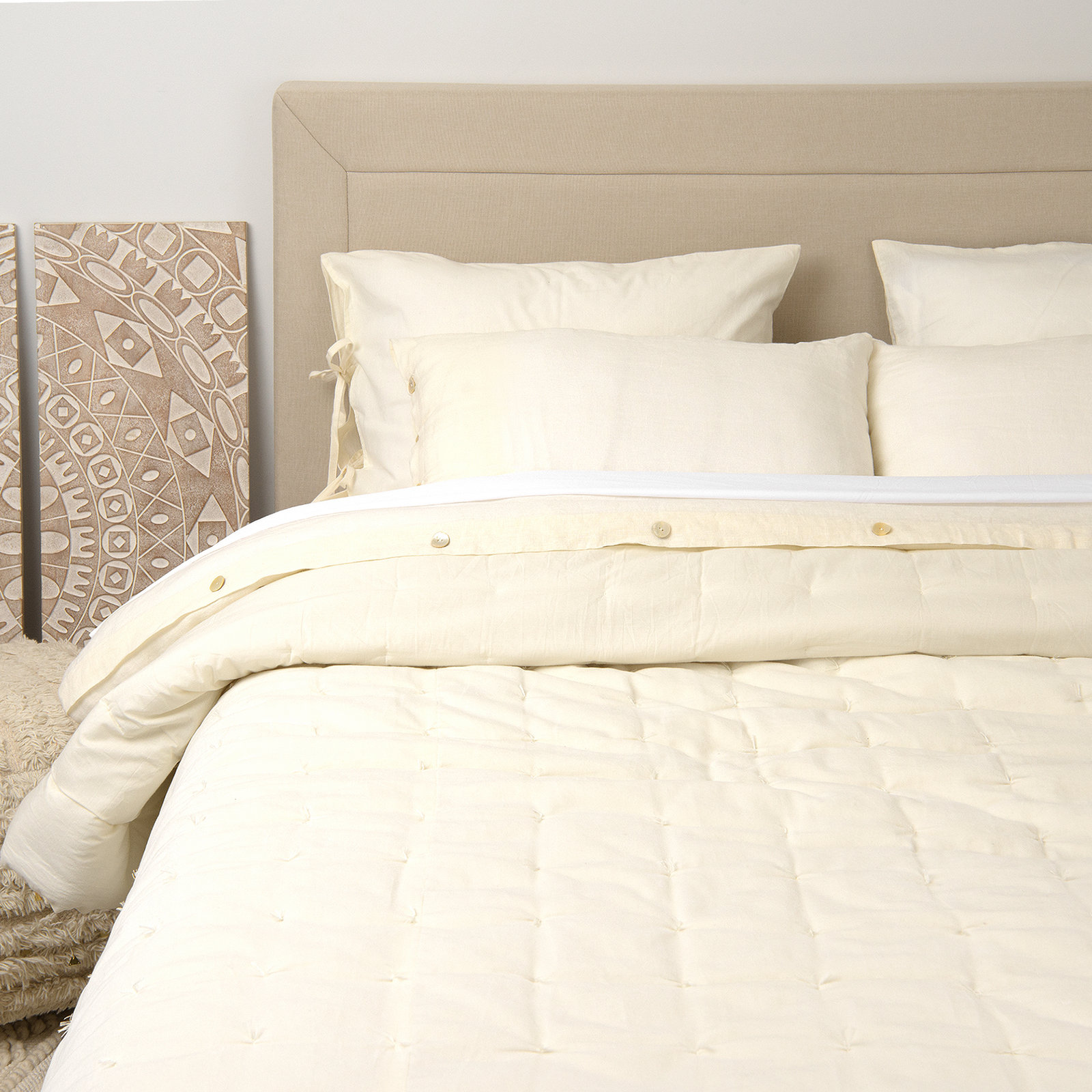 Gamora Velvet Quilt Set, Ivory, Twin Quilt