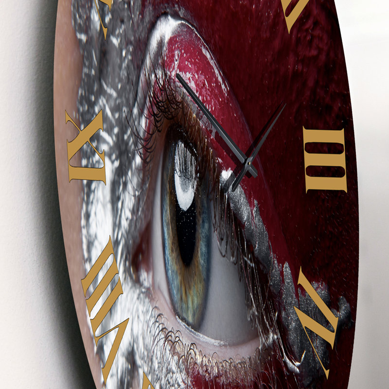 Photo retouchée - horloge murale moderne, Petit