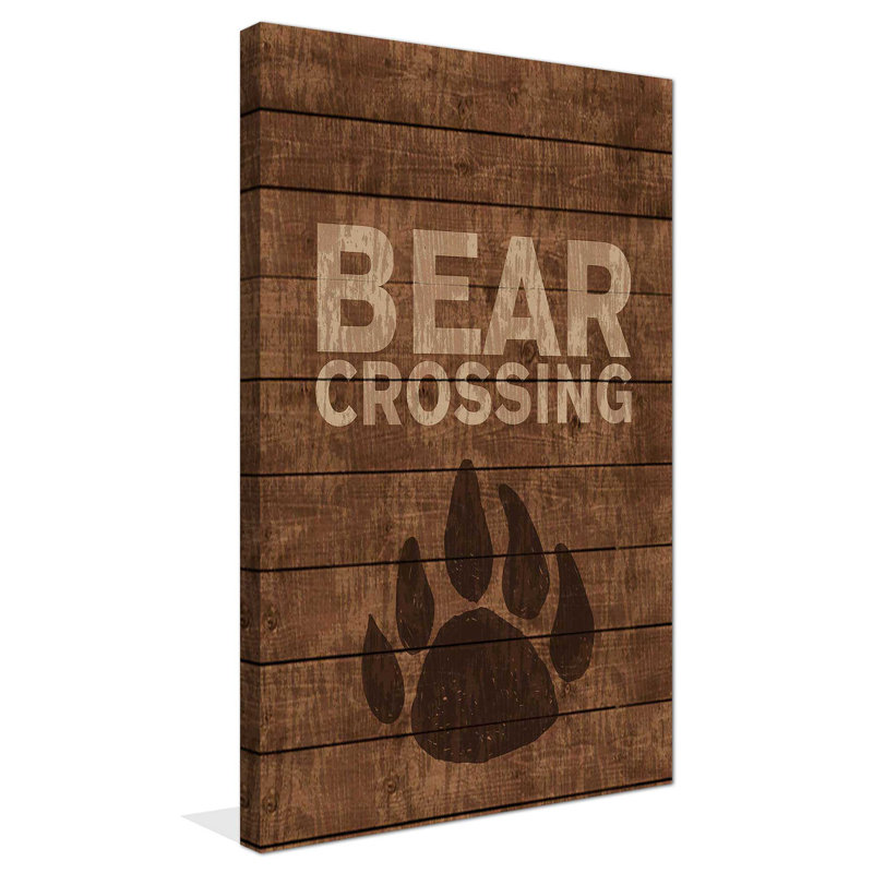 «Bear Crossing», reproduction d'impression, H 30 po x l 18 po x P 1 po, Toile tendue