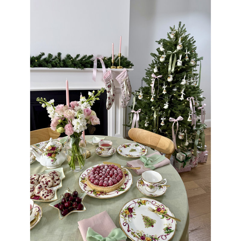Assiette à salade 8 po Royal Albert Holiday Old Country Roses