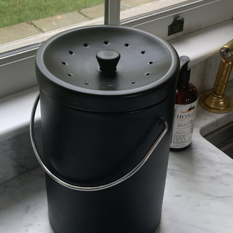 Ceramic Indoor Kitchen Composter with Latching Lid