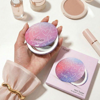 Pataricia Compact Makeup Mirror with LED Light, Rechargeable, 10x/1x Magnifying, 4” Wide Mirror for Purse (Lovestruck)