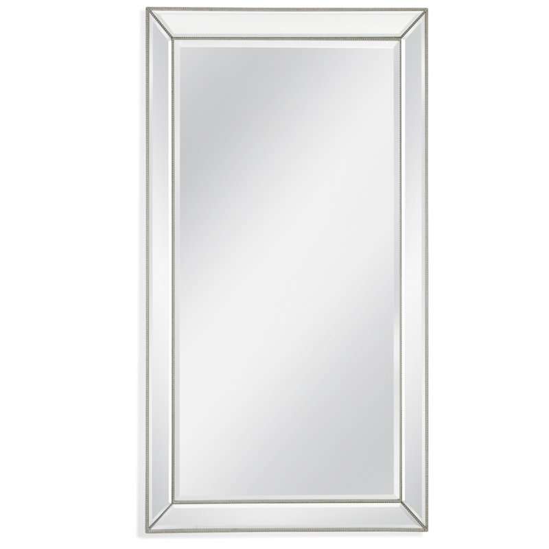 Miroir rectangulaire biseauté pleine longueur Ashley Leaner