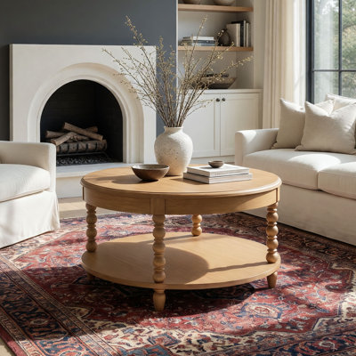 Table basse ronde Elora avec pieds tournés et étagère, 76 cm de largeur, démontable, couleur naturelle claire