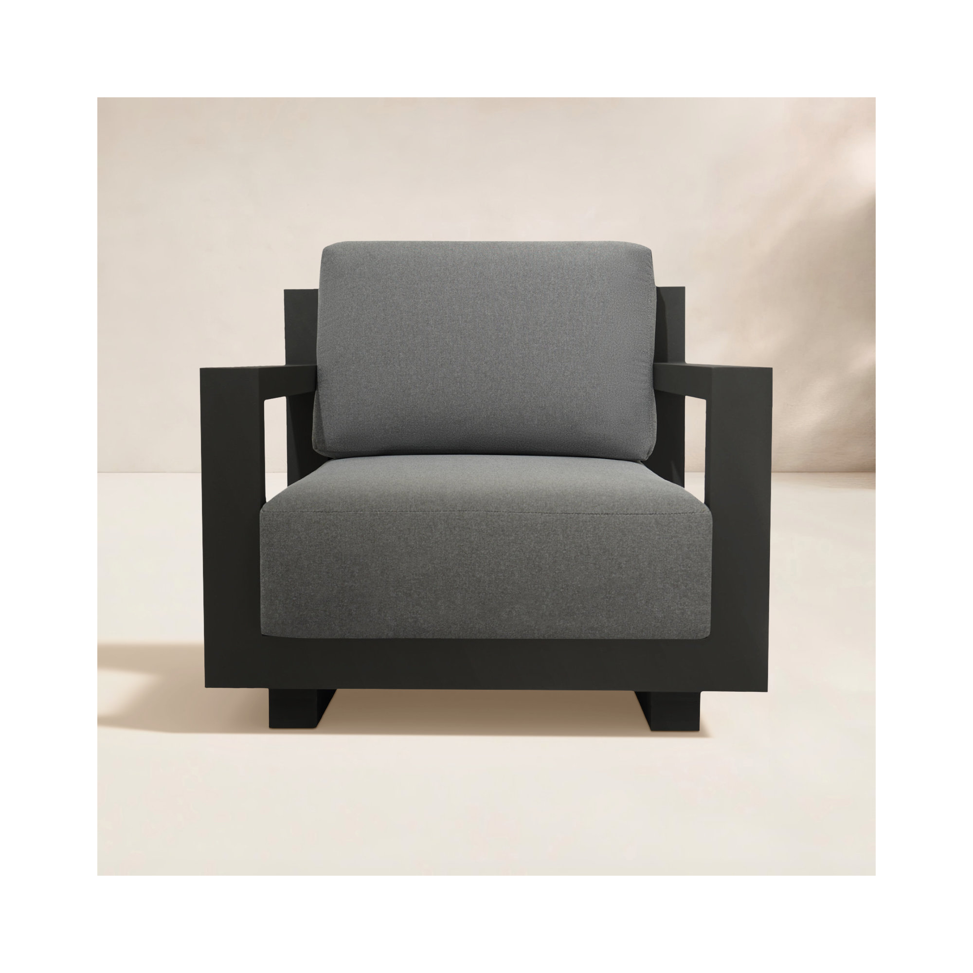 Aden Aluminum Outdoor Lounge Chair, Gray