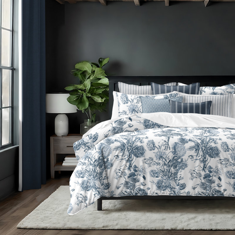 Alexandria White Cotton Duvet Cover Set, King Duvet Cover + 7 Additional Pieces