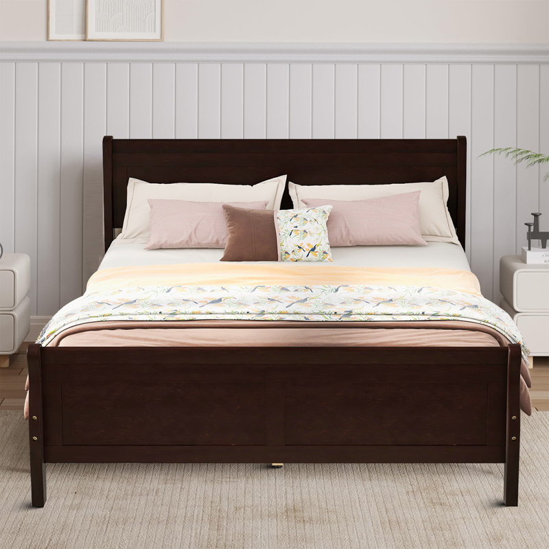 Le lit plateforme Carstaffney avec tête de lit en bois et pied de support central convient aux chambres à coucher, Lit double