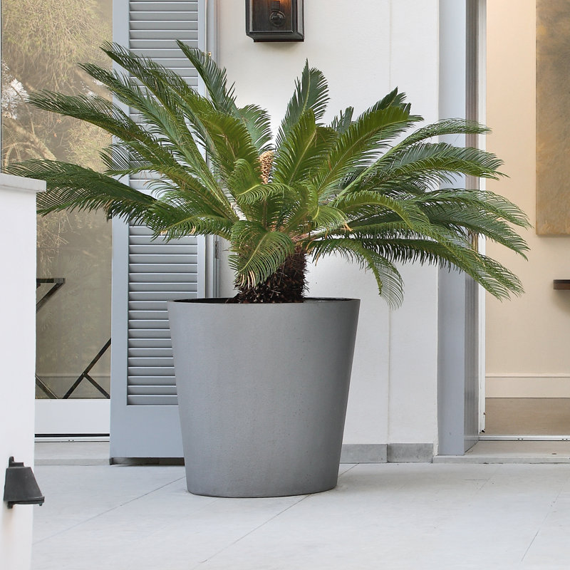 Vrej Fibreglass Planter, Medium, Aluminium
