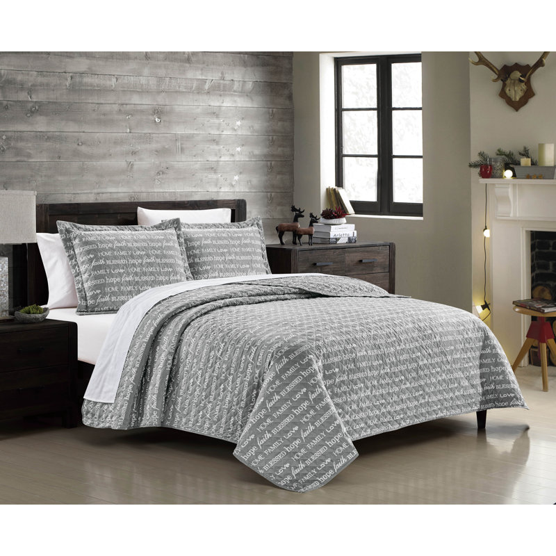 3-piece Black Bear Holiday Stitched Quilt Set, Twin Quilt + 2 Shams, Gray Damask