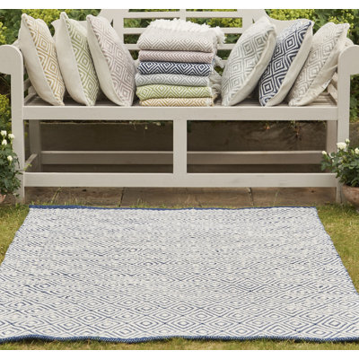 Groveson Rectangle Geometric Hand Tufted Indoor / Outdoor Area Rug