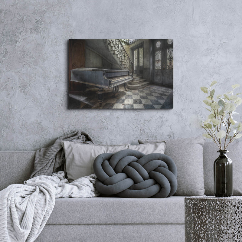 «Piano Hall» par Roman Robroek, H 24 po x l 36 po