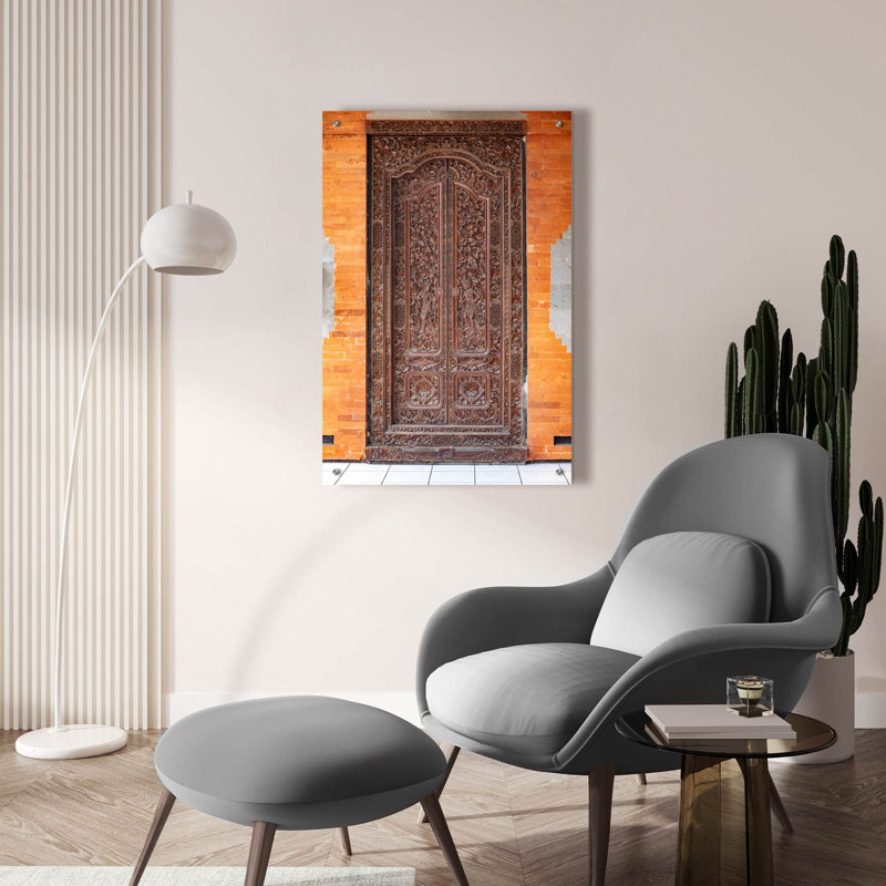«Door - Carved on Bali» par Epic Portfolio, art mural en verre acrylique, H 36 po x l 24 po x P 0,2 po
