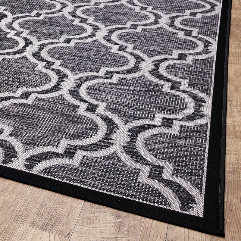 Vinton Geometric Indoor Rug, Runner 2'7" x 7'9"