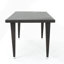 Table de salle à manger d'extérieur rectangulaire en PVC durable, parfaite pour recevoir et améliorer les espaces de patio