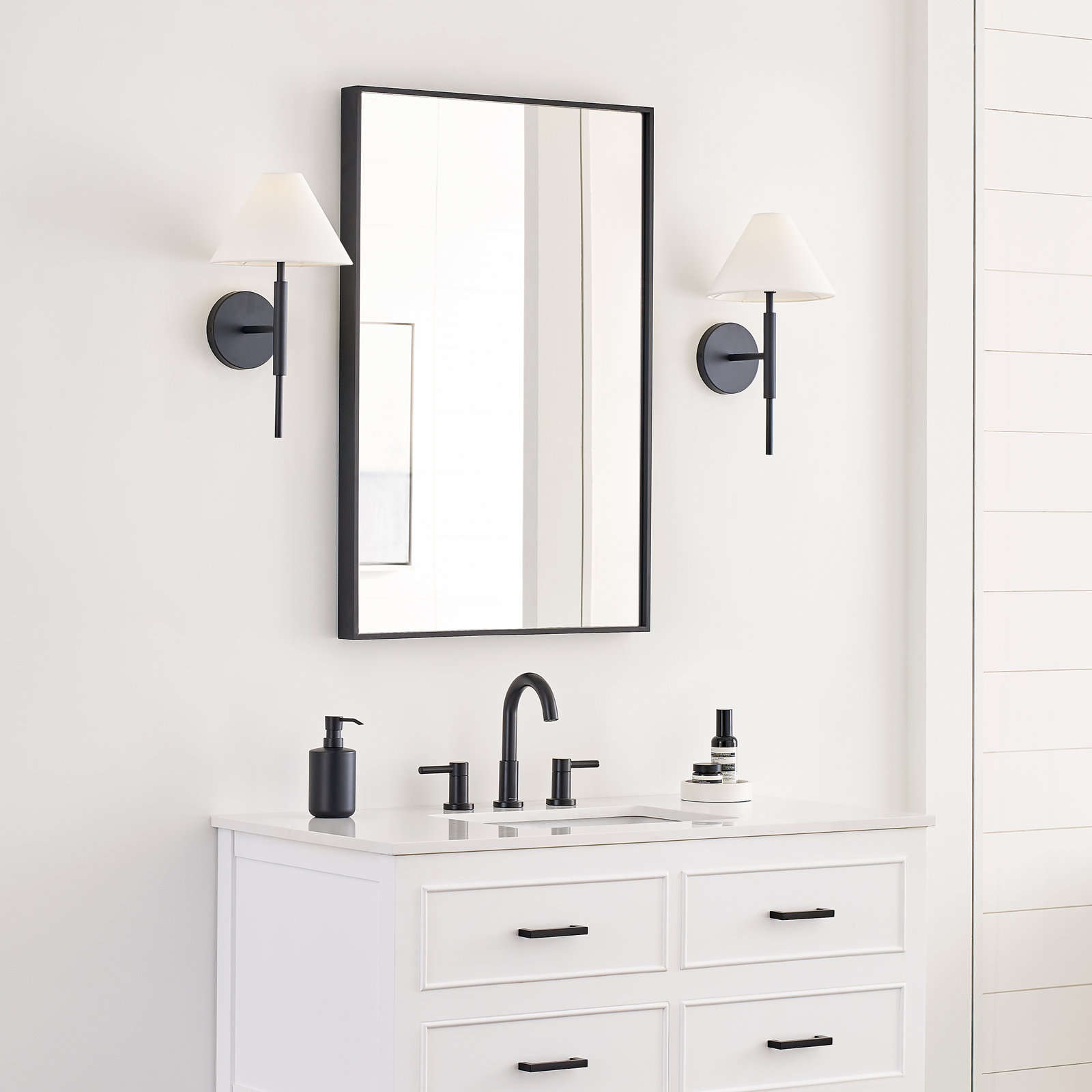 Porteau Single Light Bath Sconce, Midnight Black