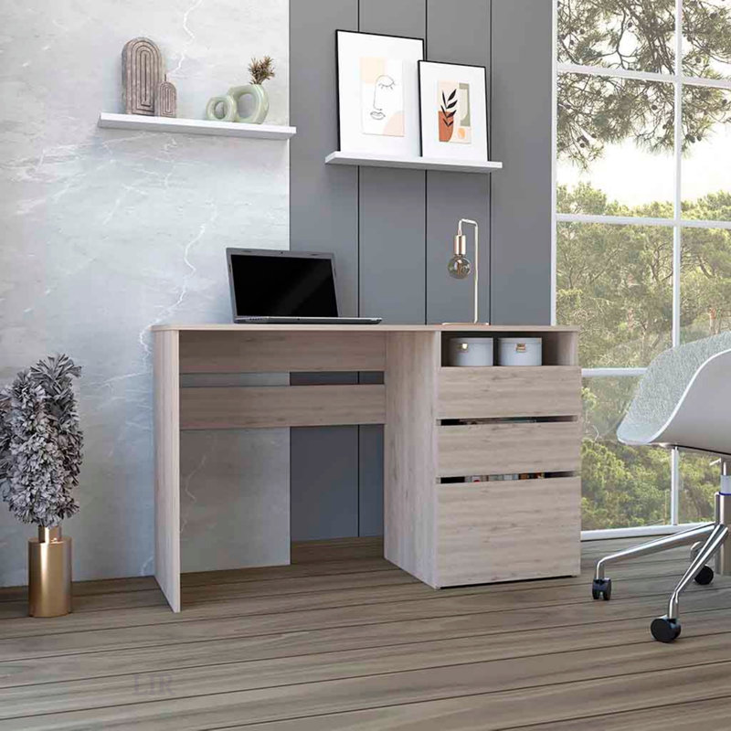 Élégant bureau d'ordinateur gris clair avec rangement spacieux et une tablette, pour les bureaux à domicile modernes et les petits espaces.