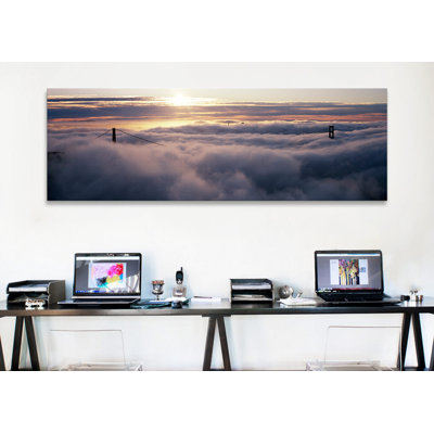 Pont suspendu panoramique couvert de brouillard vu de Hawk Hill, pont Golden Gate, baie de San Francisco, Californie, reproduction de photo sur toile tendue