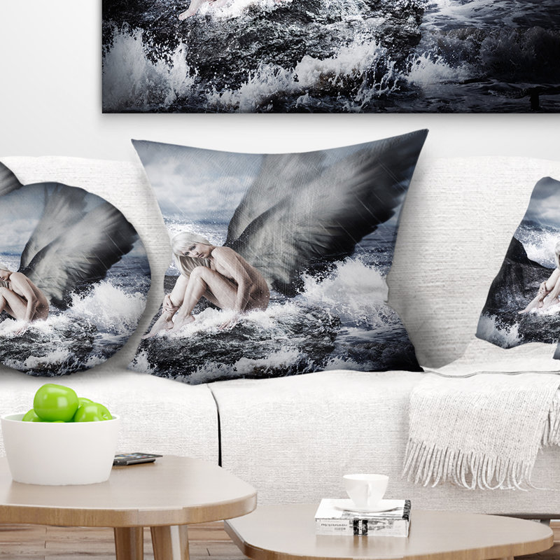 Ange au repos par Crashing Waves - Coussin imprimé abstrait, 16 po x 1 po, Coussin décoratif