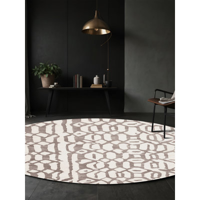 Tapis gris soyeux et moelleux