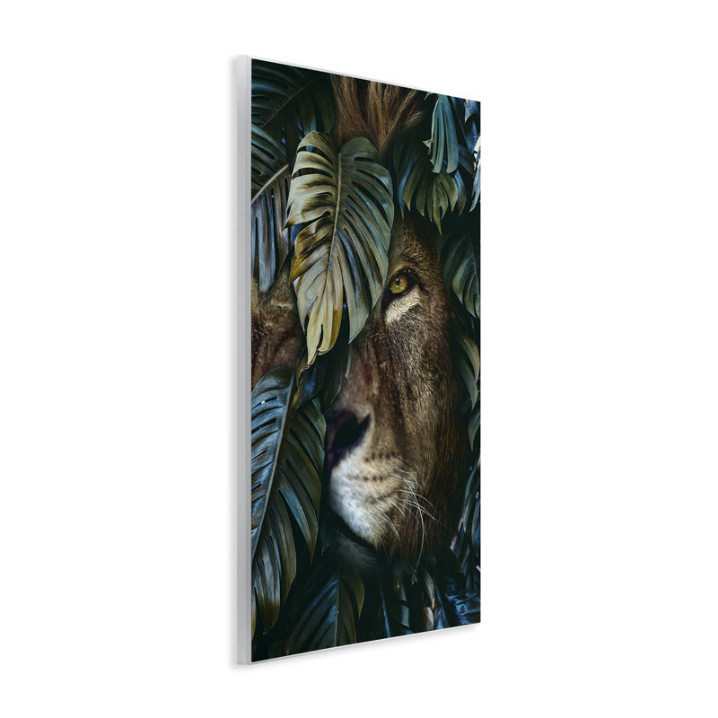 «Lion Peering Monstera Leaves», art mural sur bois par Reinders, H 19 po x l 13 po