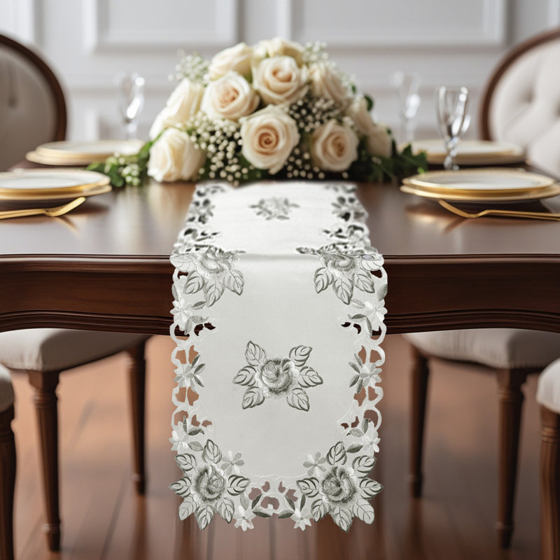 Elegant Cutwork Lace Christmas Table Runner with European Embroidery for Dining Table and Christmas Decor