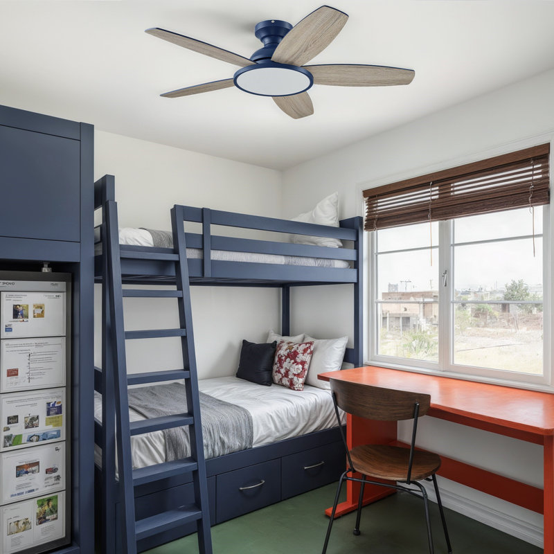 Ventilateur de plafond encastré avec lumière DEL et télécommande, 42", Bleu marine avec pales en bois bleu marine / chên