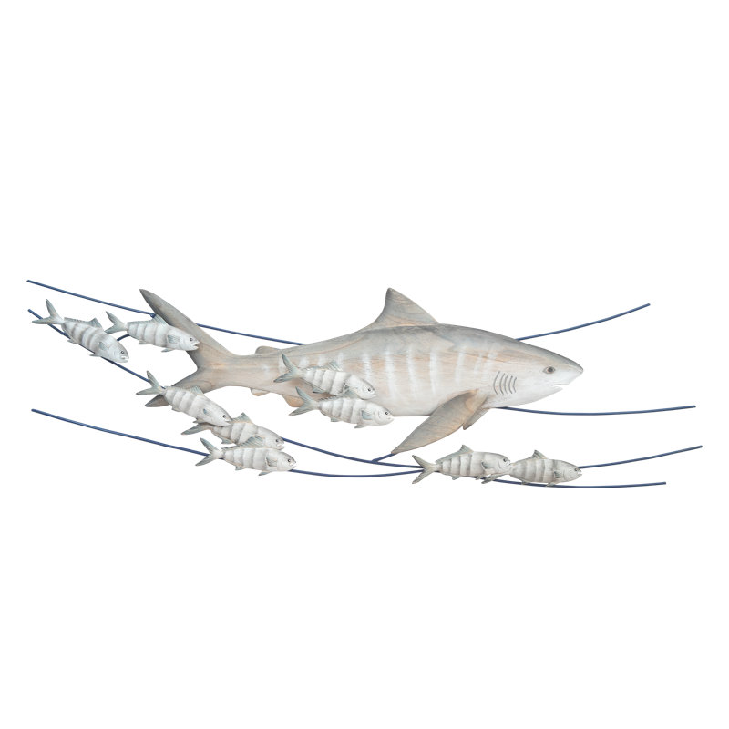 Requins et poisson-pilote