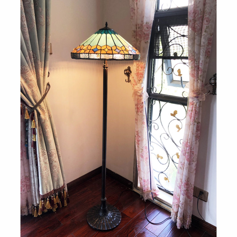 Lampe sur pied 61 po Michelle