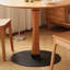 Table ronde rétro en bois massif de cerisier-107770287
