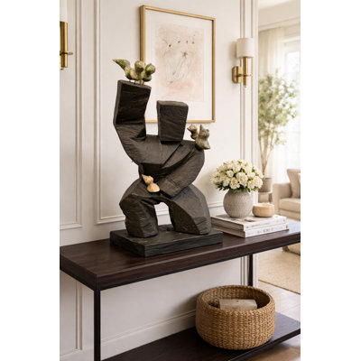 Sculpture abstraite avec oiseaux