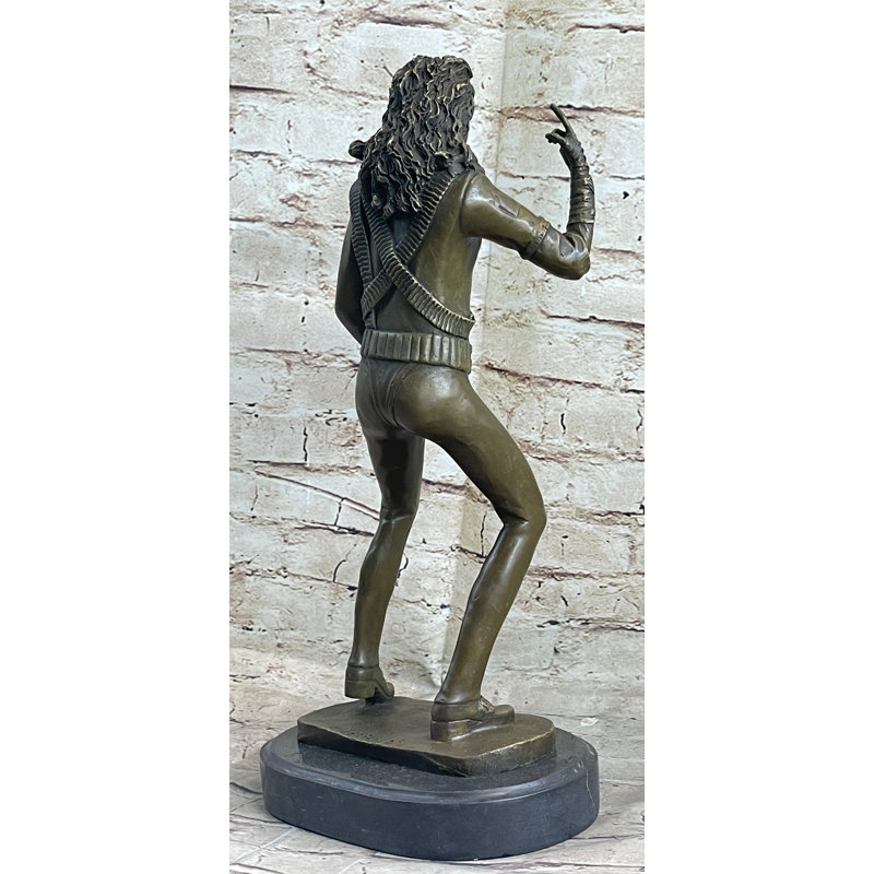 Figurines et sculptures