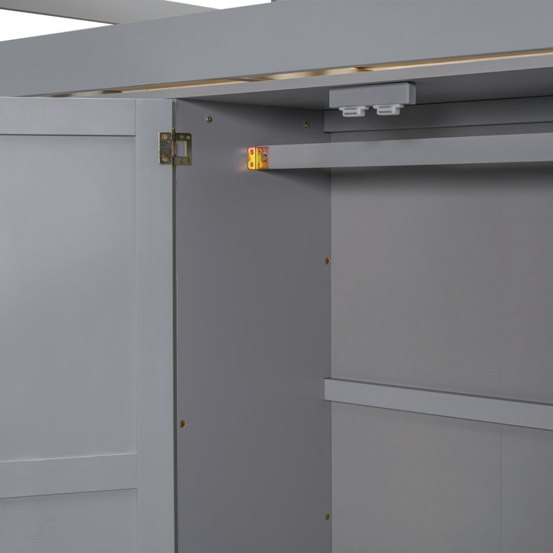 Lit mezzanine double en bois avec garde-robe intégrée, bureau, tablettes de rangement et tiroirs pour une utilisation efficace de l'espace