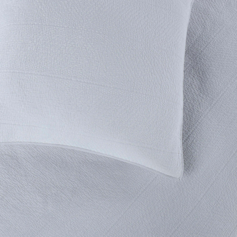 Southern Tide Tideline Coverlet Euro Gray/White Sham