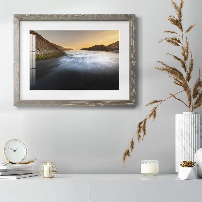 Mystic Nature, reproduction encadrée sur papier, Gris, H 14 po x l 20 po x P 1,5 po